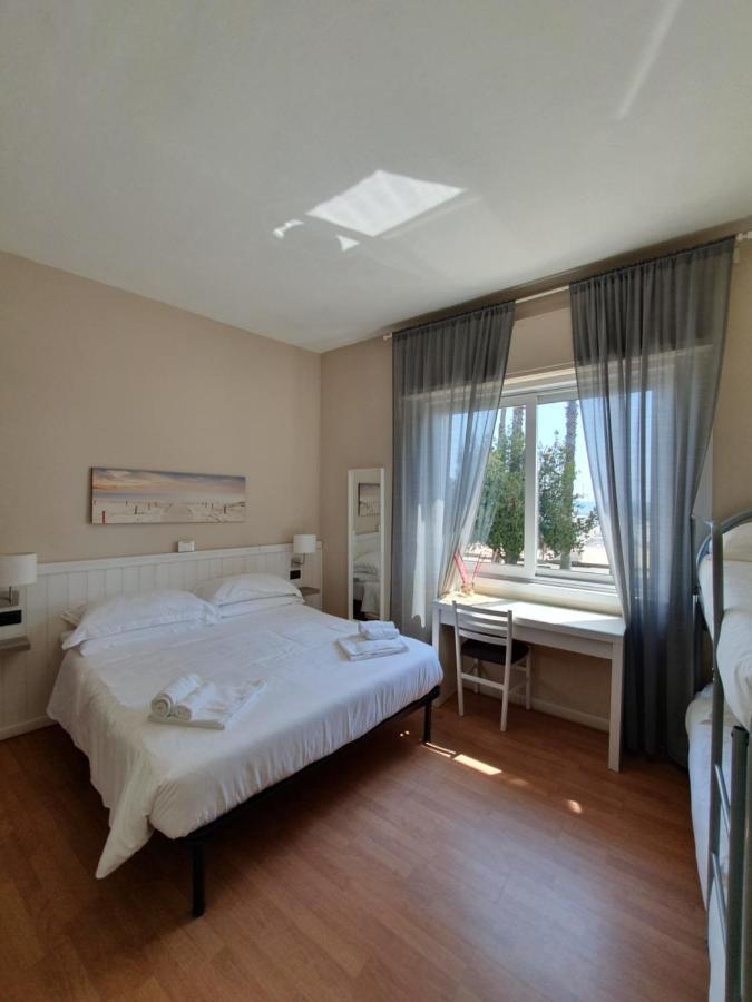 Vela Bianca H & R Hotel ดิอาโนมารีนา ภายนอก รูปภาพ