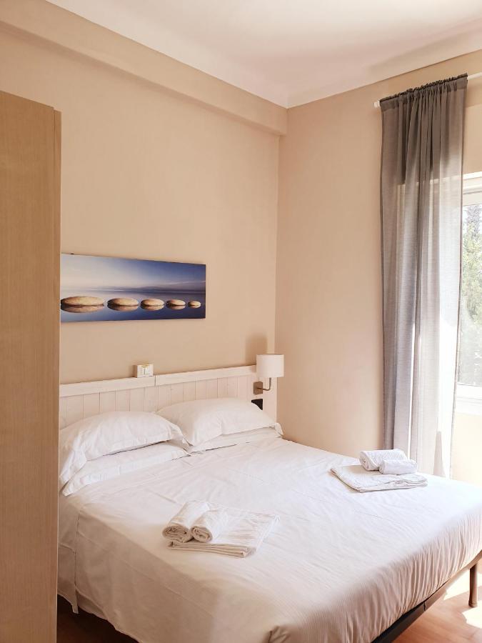Vela Bianca H & R Hotel ดิอาโนมารีนา ภายนอก รูปภาพ